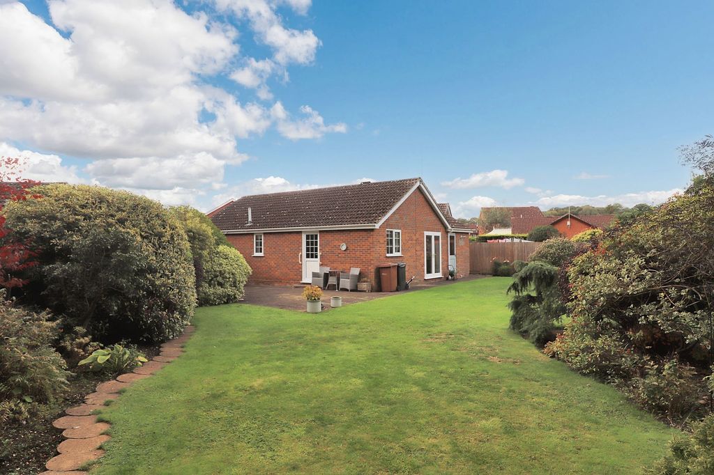 Property photo 3 of 11