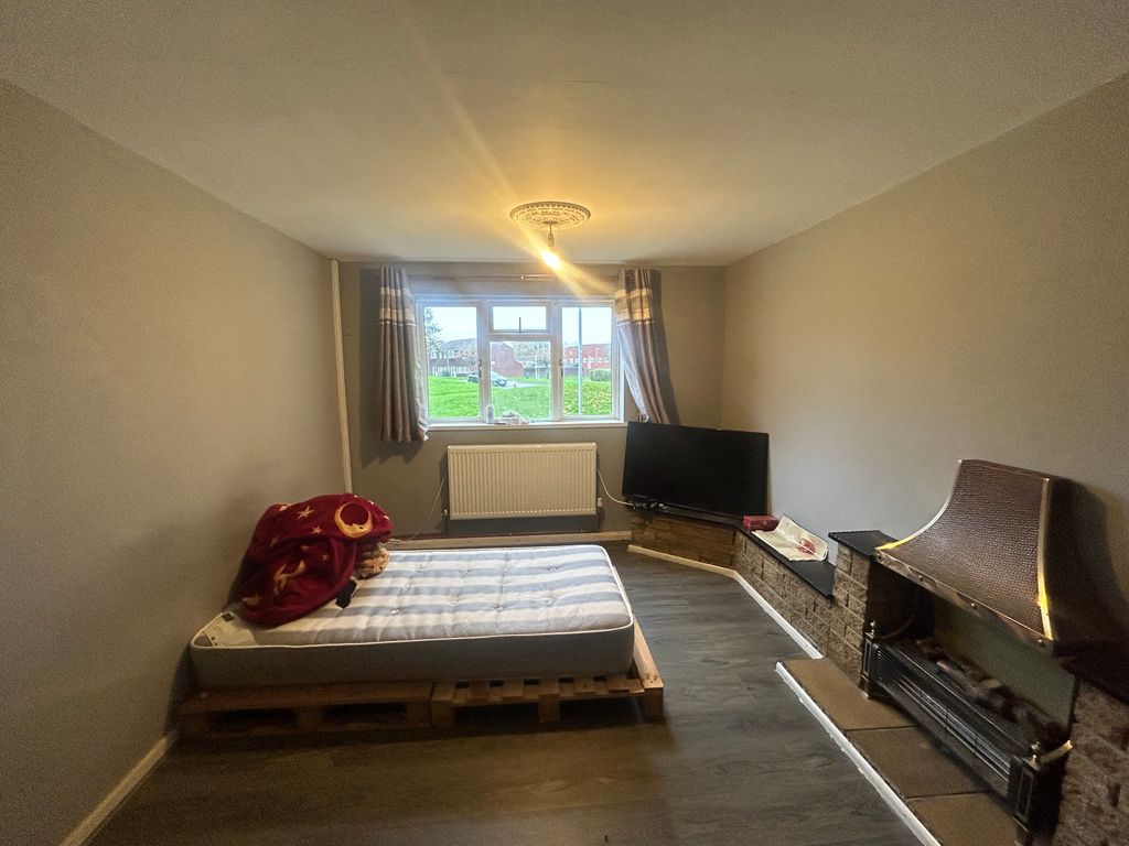 Property photo 3 of 7 Image