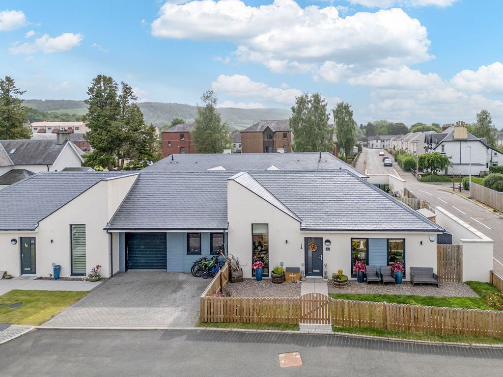 Property photo 1 of 31