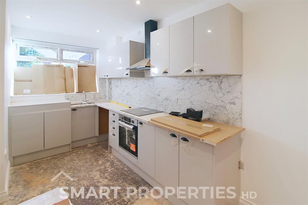 Property photo 3 of 4 9-Fourth-Avenue_00001.Jpeg