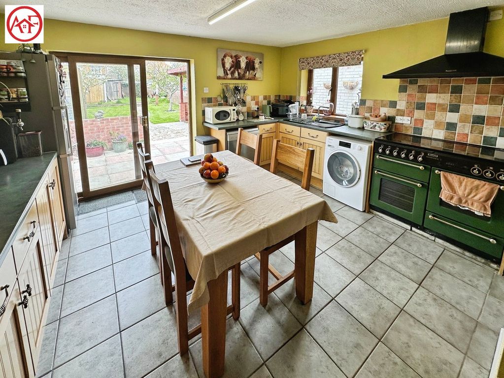 Additional image 4 of 3 bed terraced house for saleNorth Avenue, Highbridge TA9