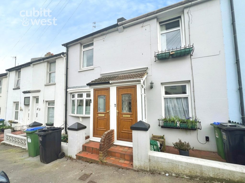 Property photo 1 of 11 External