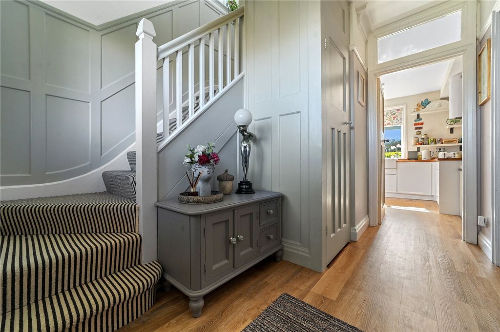 Property photo 2 of 29 Entrance Hall