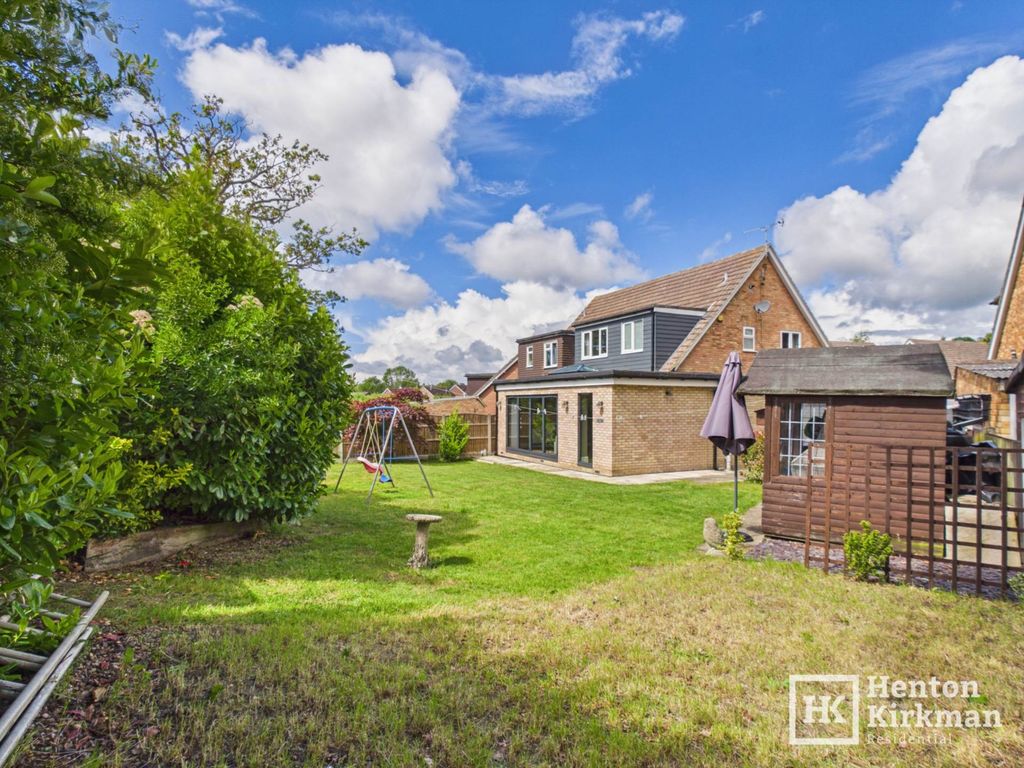 Property photo 2 of 27