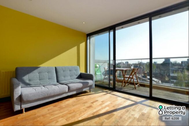 Property photo 3 of 8