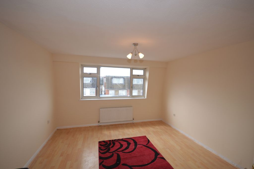 Property photo 3 of 10 2