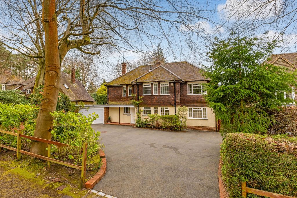 Property photo 1 of 18