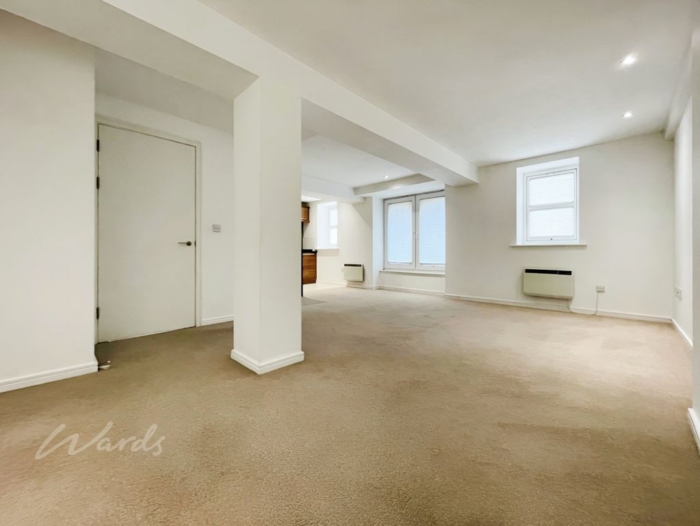 Property photo 2 of 10 Lounge (2)