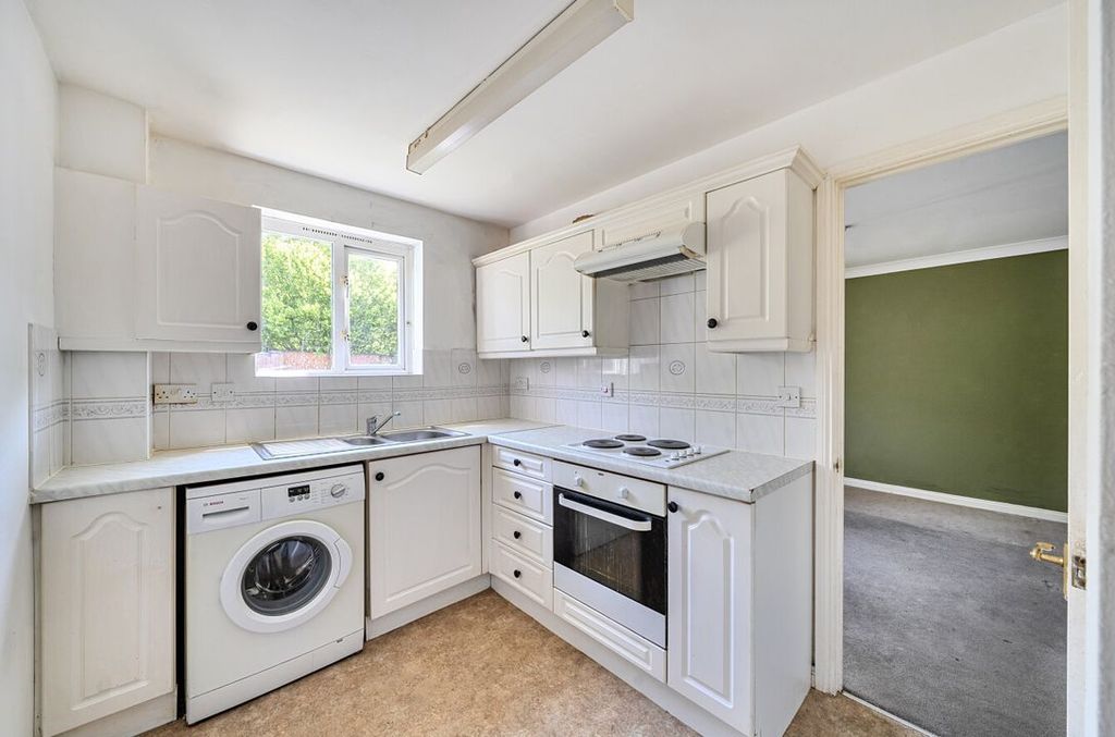 Property photo 3 of 9 14845825