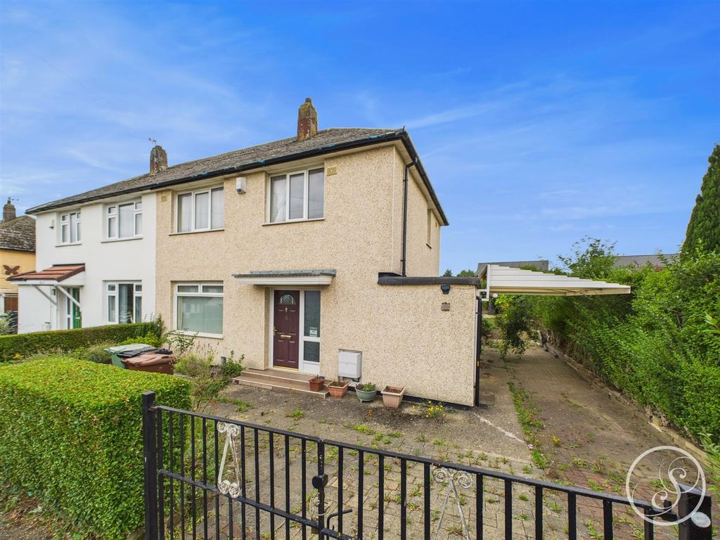 Property photo 1 of 12 External