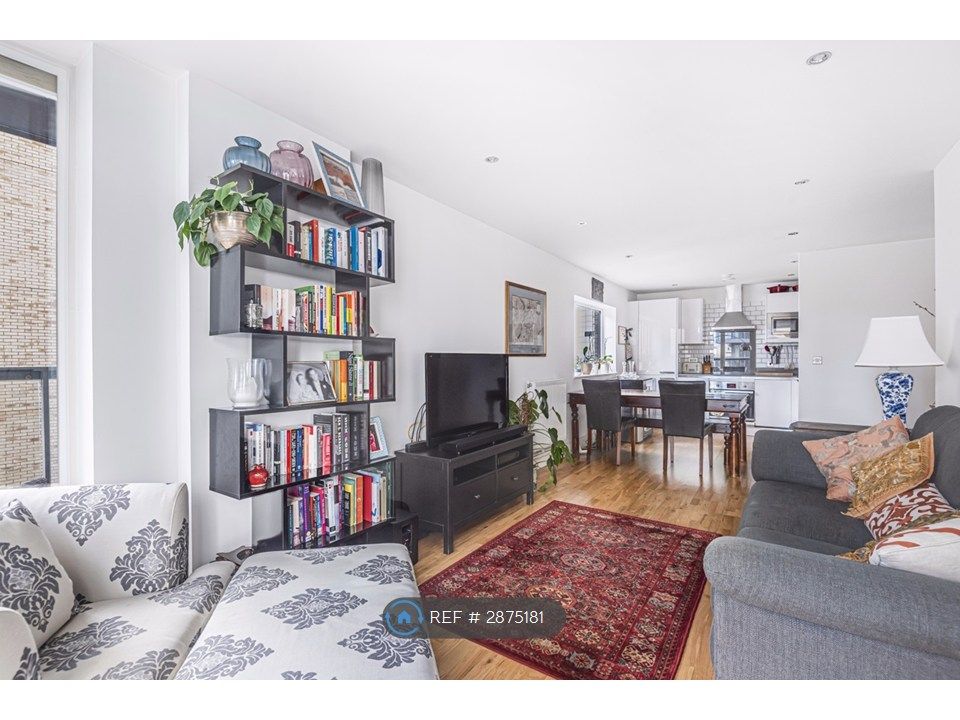 Property photo 1 of 9 Living Room