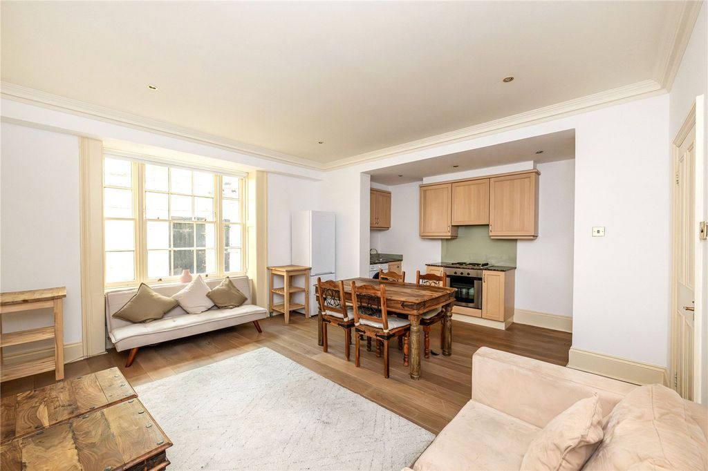 Property photo 2 of 14 Picture No. 03