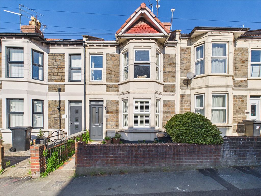 Property photo 2 of 23 Picture No. 25