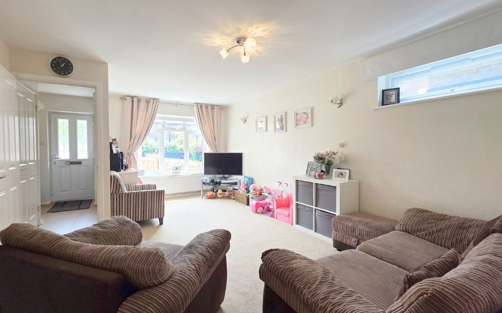Property photo 3 of 15 4430327