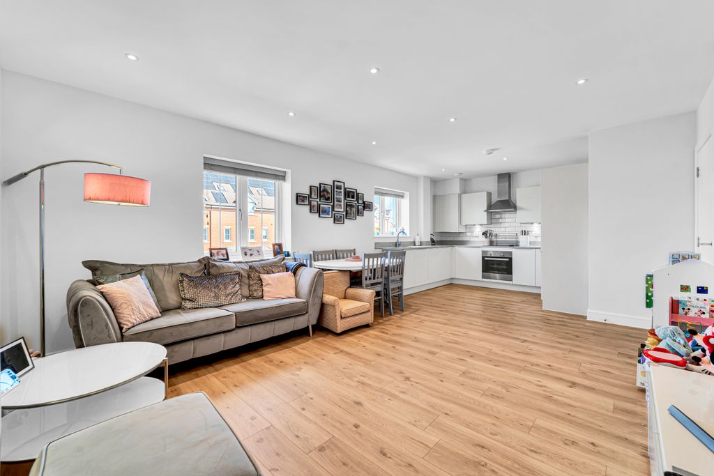 Property photo 1 of 10 Dsc08083