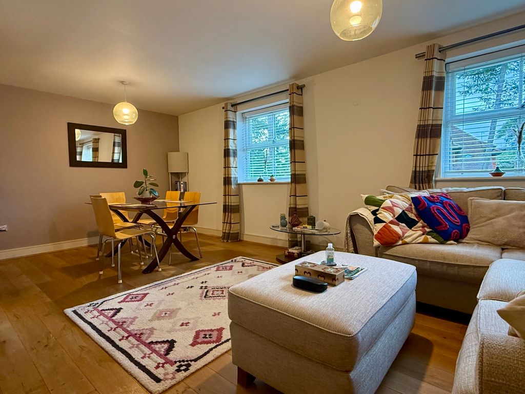 Property photo 2 of 22 Picture No. 42