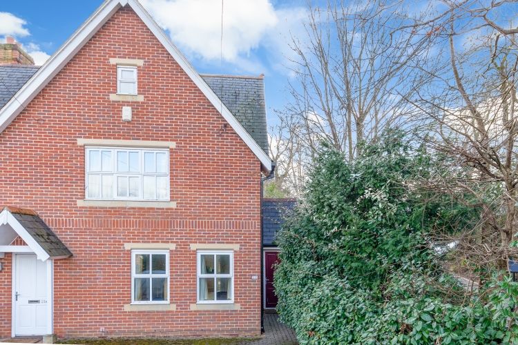 Property photo 1 of 8 183773