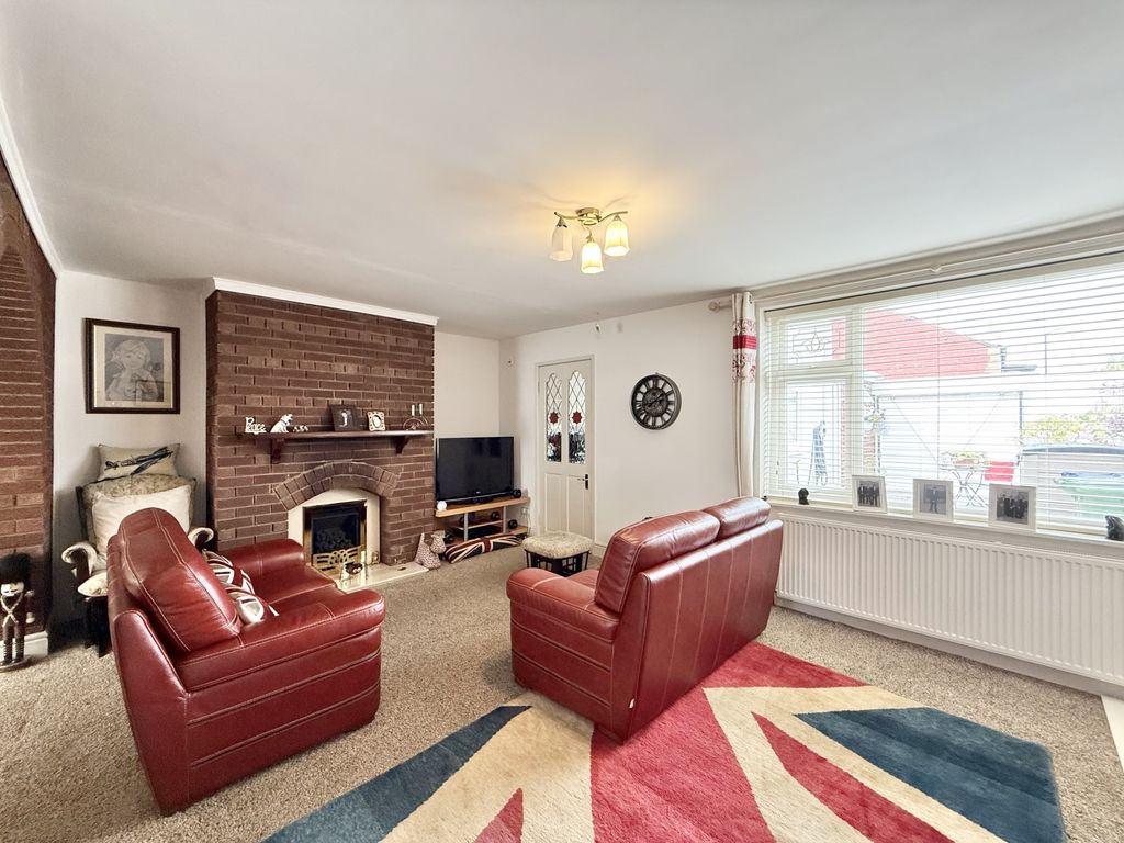Property photo 3 of 21 Img_7975