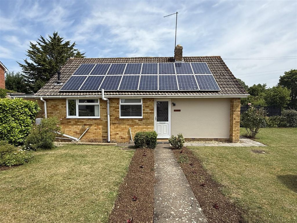 Property photo 2 of 17