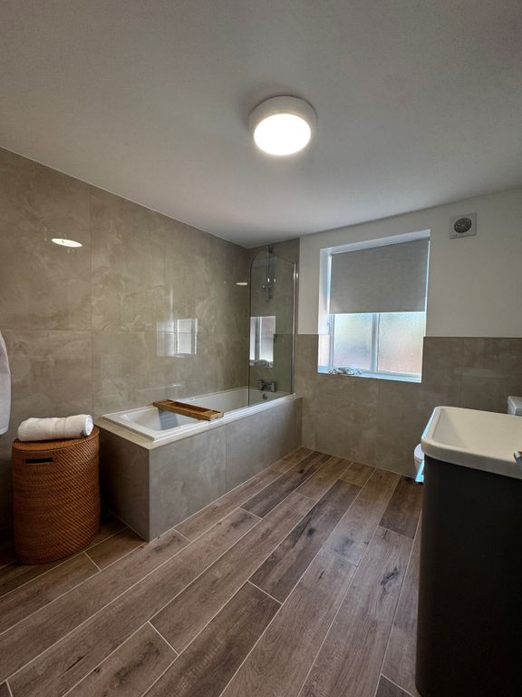 Property photo 3 of 14 4