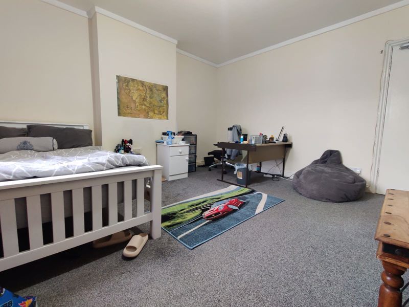 Property photo 2 of 8 Photo 9