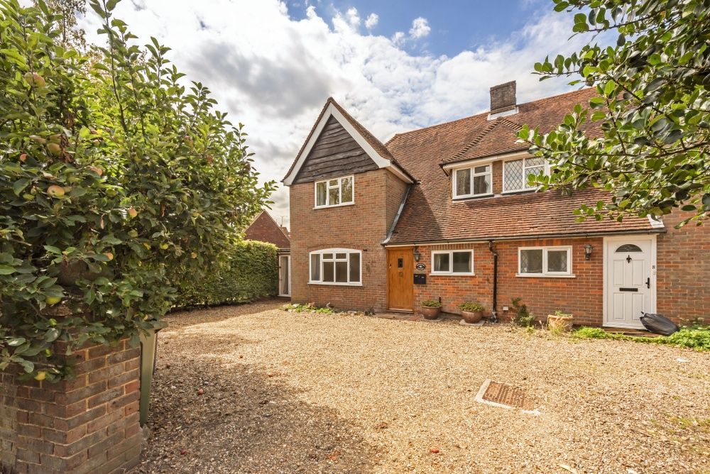 Property photo 1 of 11