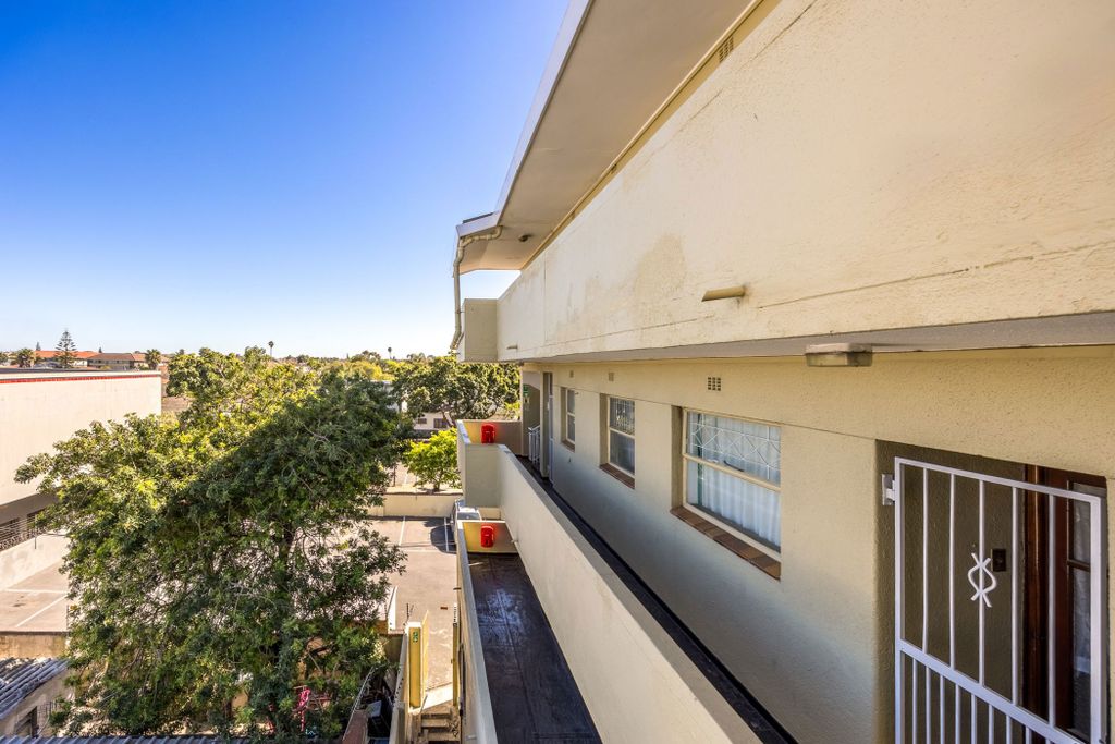 Property photo 2 of 20 Dbv1715564