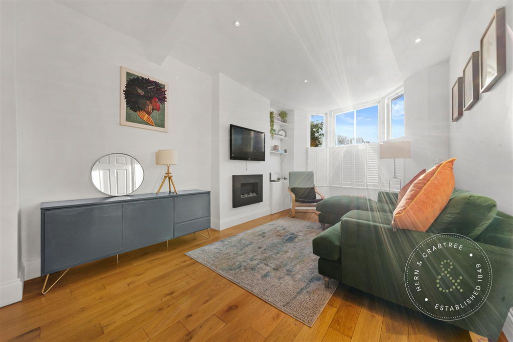 Property photo 1 of 29 Iestyn-Street-15.Jpg