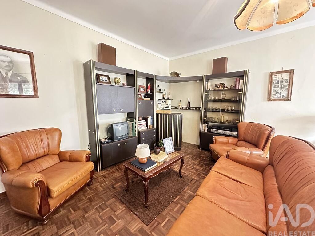 Property photo 2 of 29