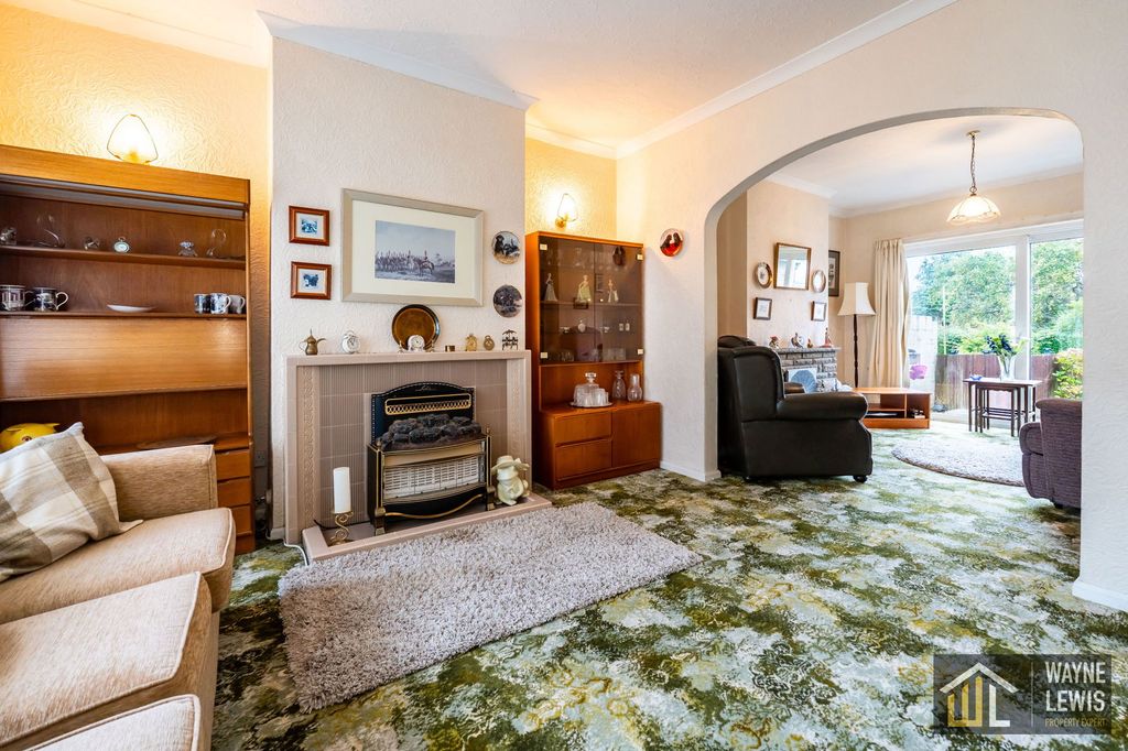 Property photo 2 of 37