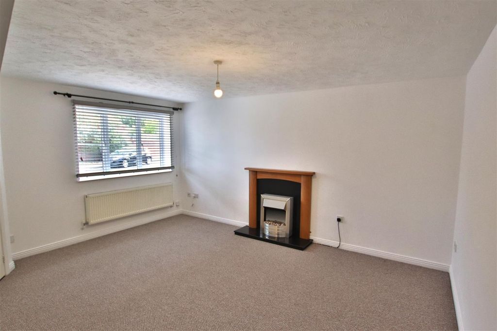 Property photo 3 of 10 Img_8956.Jpg