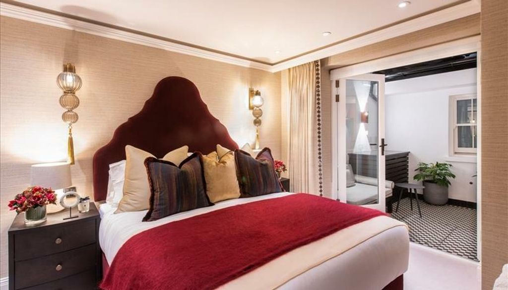 Property photo 3 of 7