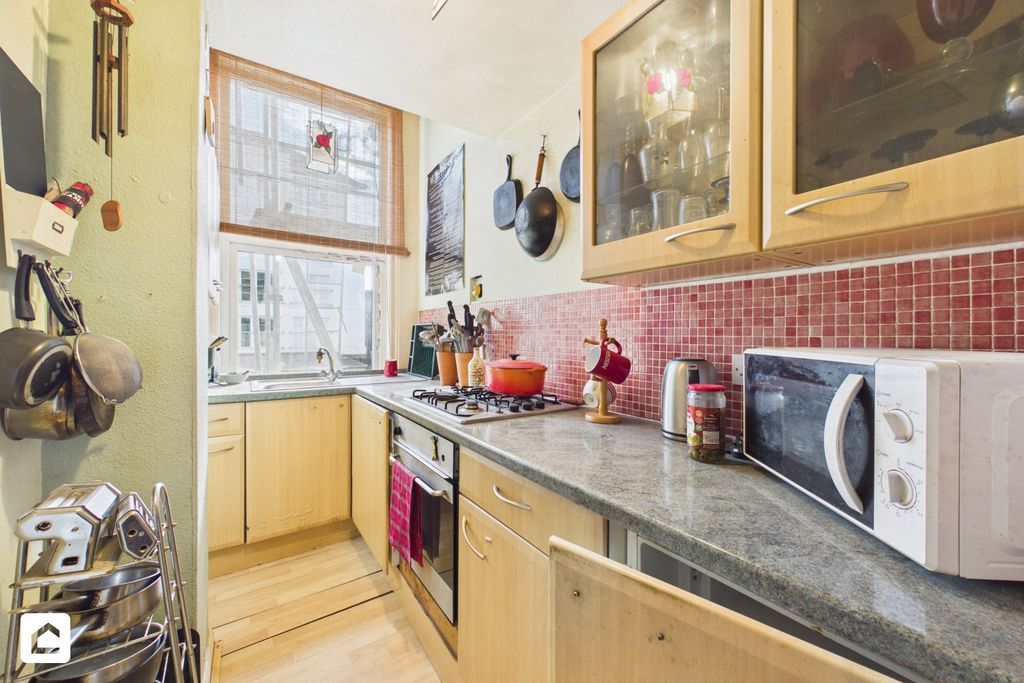 Property photo 3 of 7 Cam02528G0-Pr0500-Still006
