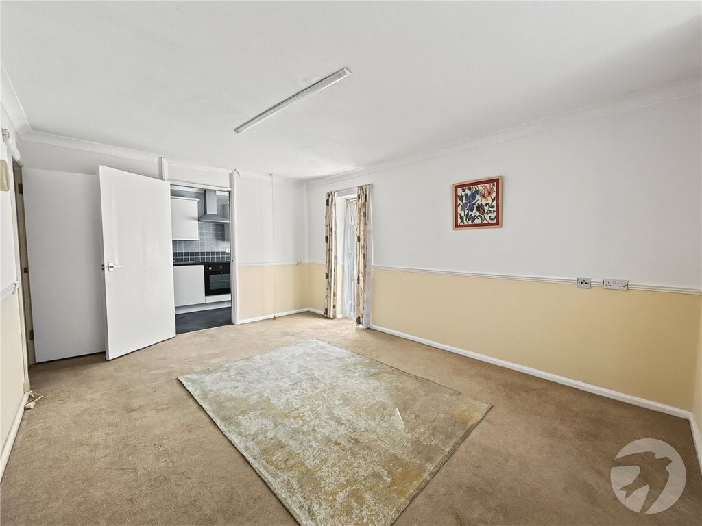 Property photo 2 of 18 Picture No. 50
