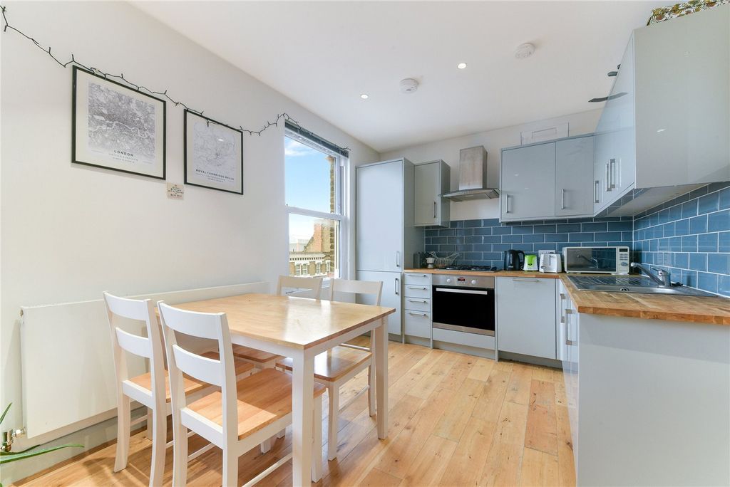 Property photo 1 of 8 Kitchen