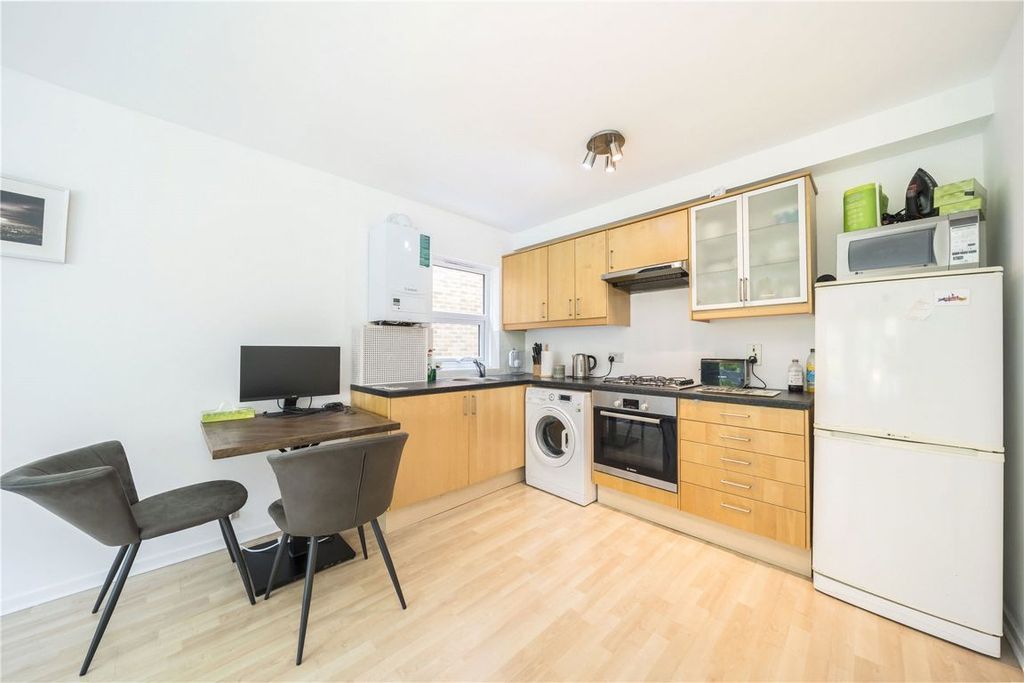 Property photo 3 of 5