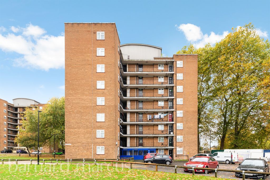 Property photo 1 of 9