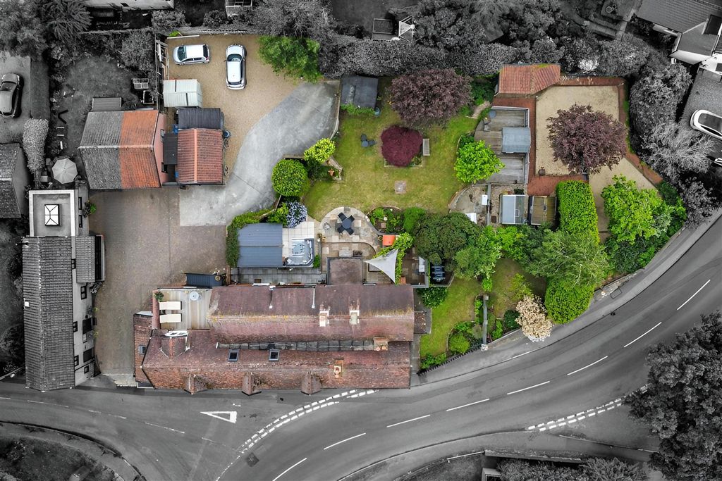Property photo 3 of 27 Birdseye