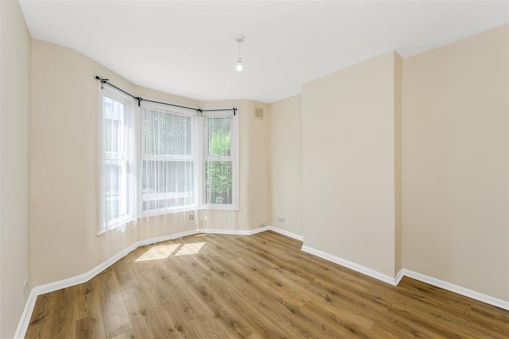 Property photo 3 of 17 72 Brunswick Road-1.Jpg