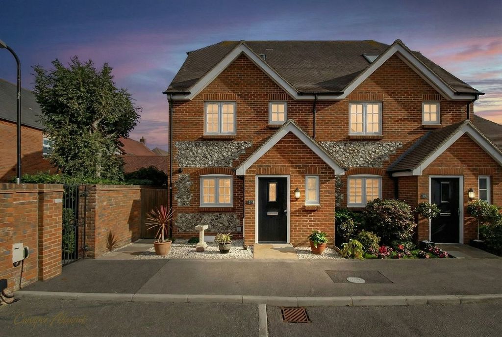 Property photo 1 of 17 Front