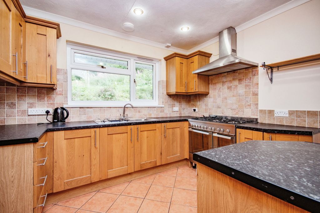 Property photo 2 of 38