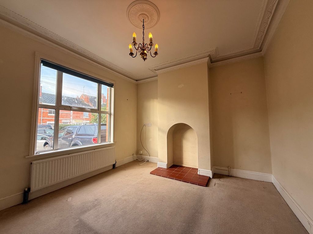 Property photo 3 of 8 Living Room