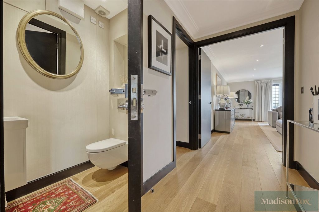 Additional image 42 of 3 bed flat for saleHigh Road, Chigwell, Essex IG7