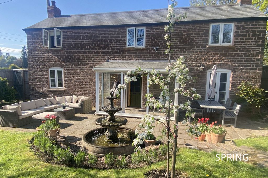 Property photo 1 of 30