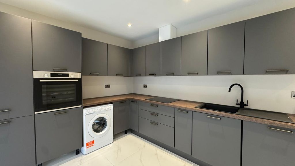 Property photo 3 of 12 Whatsapp Image 2026-03-17 At 15.21.40 (2).Jpeg