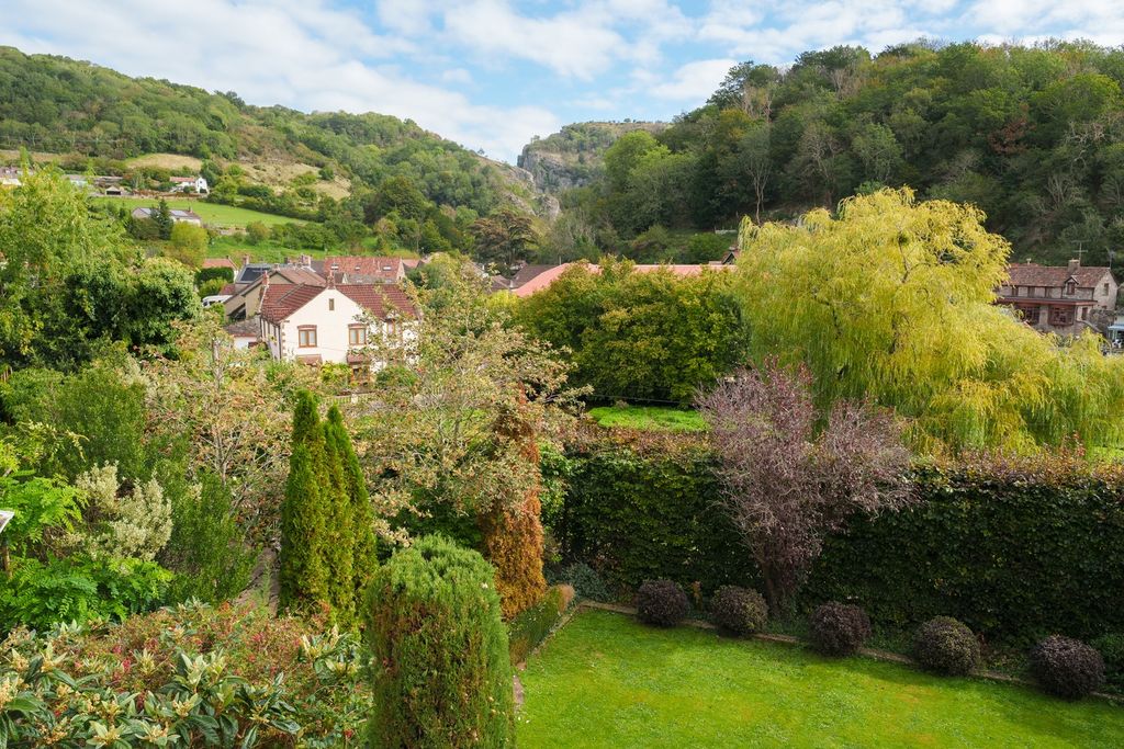 Property photo 2 of 55 5430815