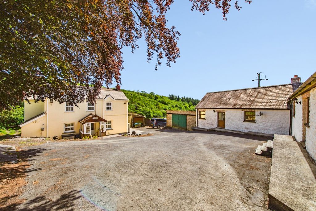 Property photo 3 of 46 Pbox-Img.Jpg