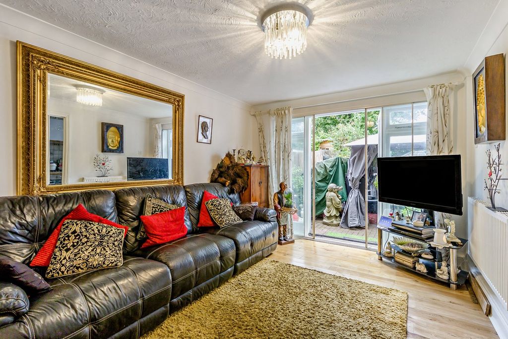Property photo 2 of 12