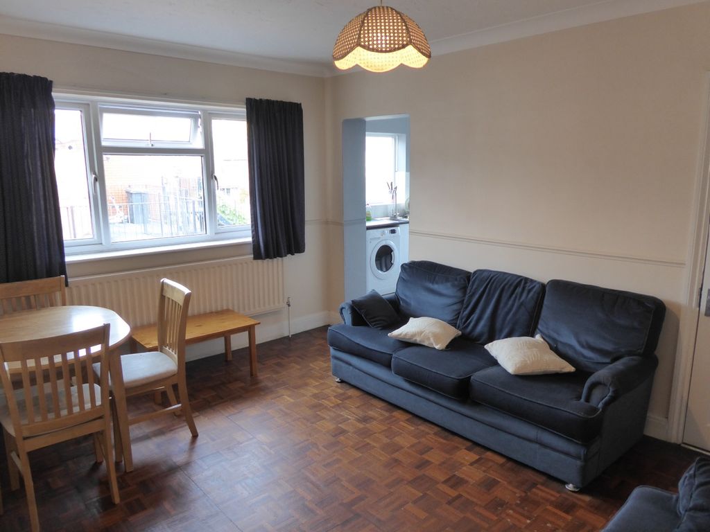 Property photo 3 of 5 4487512