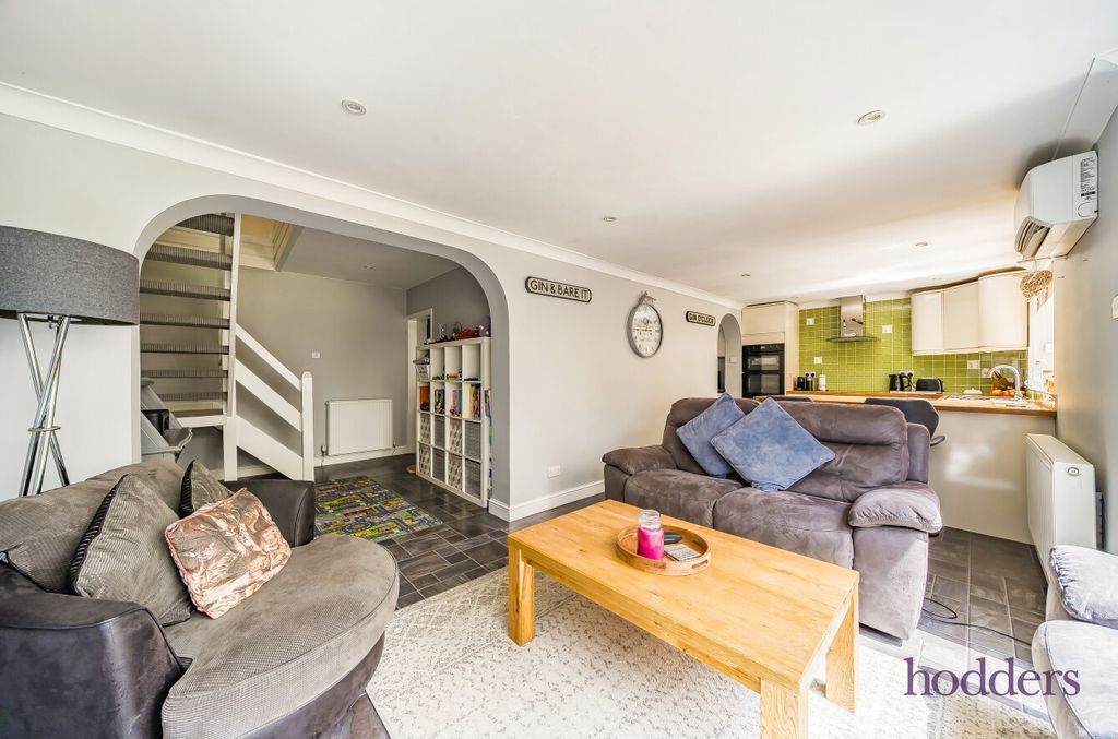 Property photo 2 of 24 3Af377F5-1Da5-4F8...